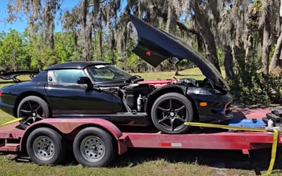 Florida man tried fixing his V10 Viper with parts from a Dodge Caravan, the results are surprising
