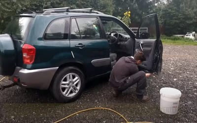Man explains how he turned $200 into $42,000 by flipping just 14 used cars