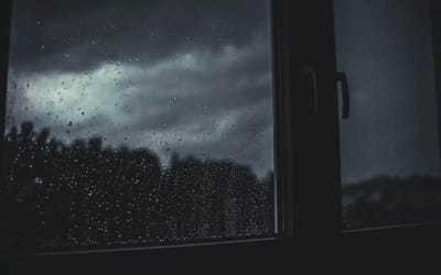 Singapore scientists just made it possible to get electricity from every raindrop