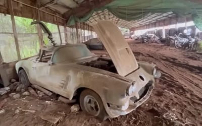 Abandoned chicken barn has been hiding 1959 Chevrolet Corvette for 40 years