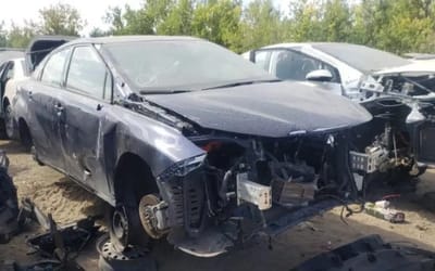 US man shocked at finding an abandoned hydrogen Toyota Mirai at junkyard