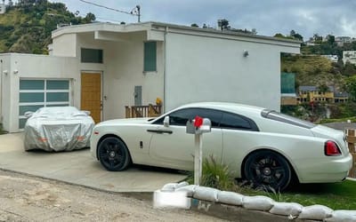 Man traveled from Nashville to LA to check out notorious abandoned car collection but he’s told he should ‘run away’