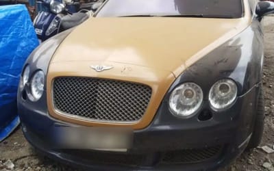 Mystery behind abandoned Bentley Continental GT investigated by internet detectives