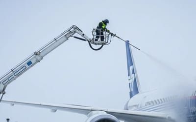 Forget de-icing your car, airplanes have to undergo a rigorous process to fly safely in snowy weather