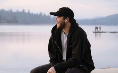 apple-could-add-cameras-new-airpods