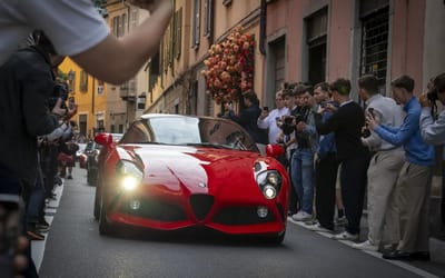 zagato-8c-doppiacoda-redefines-alfa-romeo