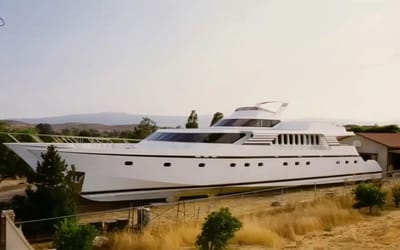 US man single-handedly built a homemade 100ft mega yacht in his backyard