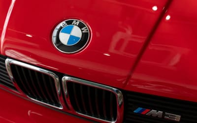 It's commonly believed the BMW badge is an aeroplane propeller, but is it really?