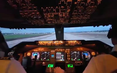 Footage from cockpit of Boeing 747 shows exactly what it’s like for a pilot to takeoff