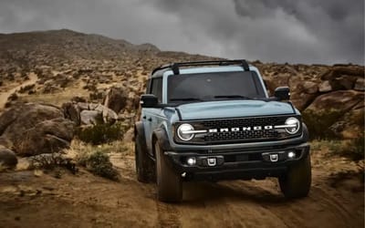 Woman buys 2021 Ford Bronco, then she opens the glovebox and gets a very unwanted surprise
