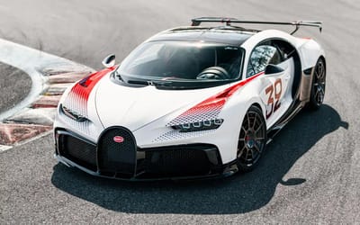 Bugatti Chiron Pur Sport Grand Prix has exceptional details