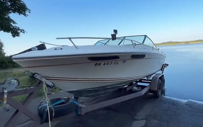 Oregon guys buy speedboat for just $250 on Facebook Marketplace with plans to restore it, but get more than they bargained for when they put it on the water