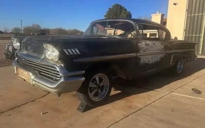 Barn hides stunning 1958 Impala 348 with an incredible surprise under the hood