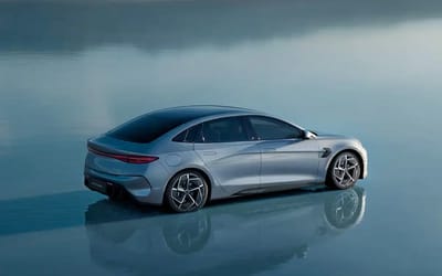 China is considering banning retractable car door handles as they become safety problem