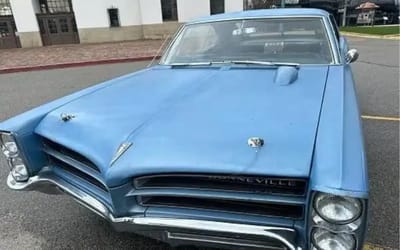 1966 Pontiac Bonneville on eBay has an unconventional secret under the hood, but it’s divided people