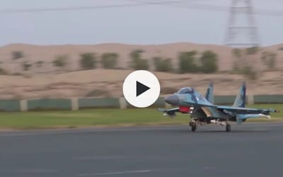 Miniature fighter jets that fly at 500 kilometers per hour