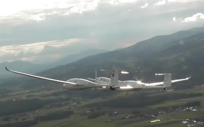 World’s first piloted flight of liquid-hydrogen electric aircraft made history