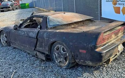 Miraculously this Acura NSX that’s spent 16 years underwater is getting a second chance