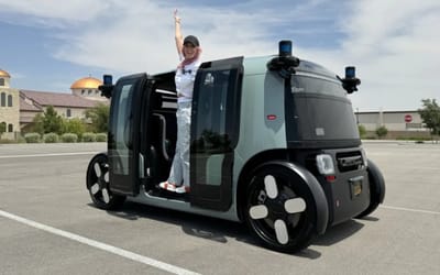 Supercar Blondie takes a ride through Las Vegas in the world’s first robotaxi from Zoox
