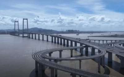 New bridge in China is so massive it broke 10 world records in one go
