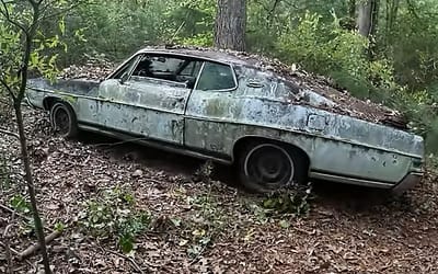 Ford Galaxie XL abandoned for 38 years rescued from vacant property