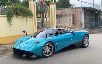 Guys build homemade Pagani Huayra from scratch and it looks like the real thing