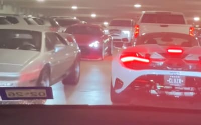 woman-spots-lotus-esprit-260-a-month-gym-car-park