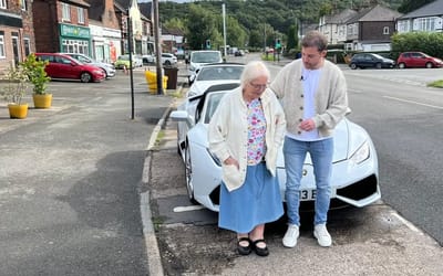 UK’s heartwarming ‘Granborghini’ service offers supercar rides to elderly residents to fight loneliness