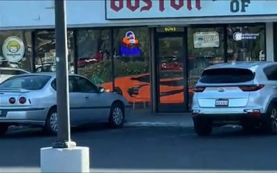 Man spots Corvette C8 reflecting in window but there’s no car there