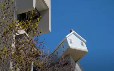 There’s a precariously perched $1.3M house in California that defies physics