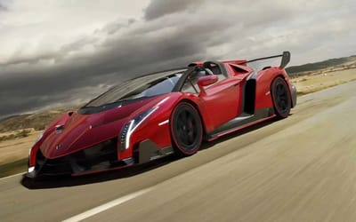 Ultra-rare one-of-nine Lamborghini Veneno Roadster spotted in Dubai