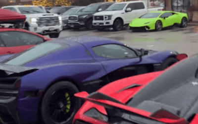 A Huracán in the rain leaves car spotter stunned, but everyone else is more interested in the other cars