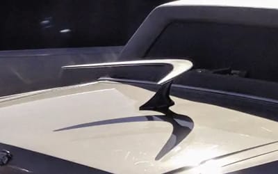 why-old-limos-had-boomerang-on-the-back