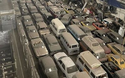 Incredible barn find car collection leaves car-lover unable to believe his eyes