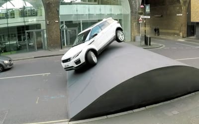 range-rover-created-giant-speed-bump-london-evoque-suv