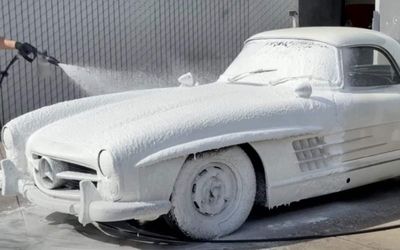 Mercedes-Benz 300 SL gets ultimate makeover