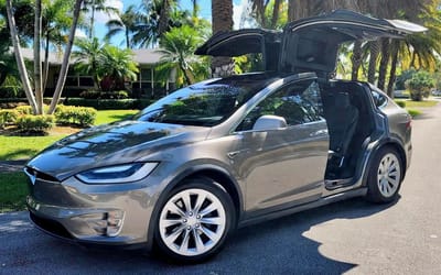 Florida man bought new Tesla Model X in 2016, put just 46,000 miles on it and is now selling it for cheap