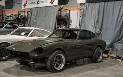 Auto shop in Dubai specializes in saving old Nissan 240Z cars