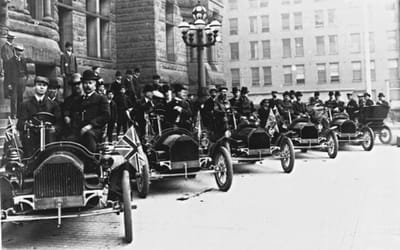 How drivers kept warm before car heaters existed and it wasn't always straightforward or safe