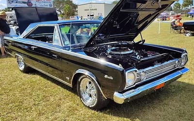 Pristine 1967 Plymouth Satellite stuns Florida car show with rare surprise under the hood