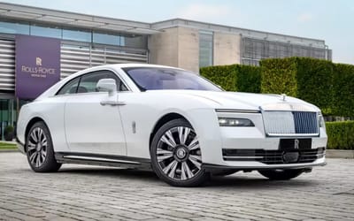 This Dubai millionairess turned a Rolls-Royce into a half-million dollar love letter