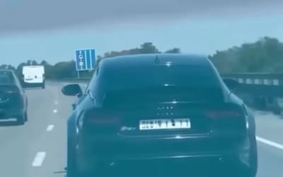 audi-rs7-ejects-itself-hood-flies-off