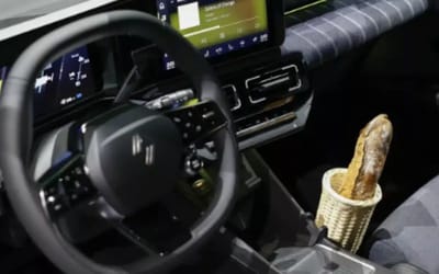This new Renault 5 has a strange feature that will be the most French thing you've ever seen