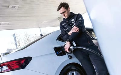 miko-marczyk-drives-multiple-countries-skoda-superb-one-diesel-tank