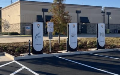 Tesla’s first Supercharger for Business lands at a Florida credit union with 325 kW V4 stalls