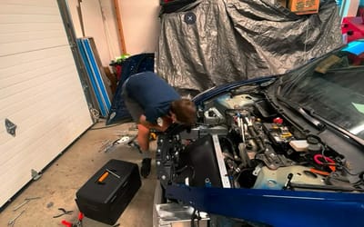 18-year-old goes to collect parts for totaled Tesla Model 3 rebuild but there’s a serious hood problem