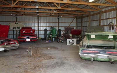 Barn find hunter stumbles across three Dodge Daytonas in one barn