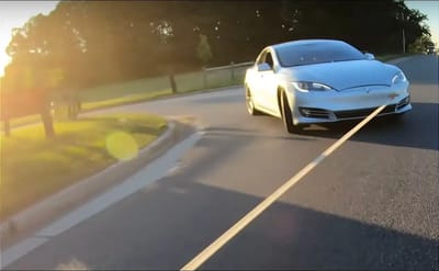 Guy ran out of battery in Tesla far from home and did something unthinkable instead of going to a charger