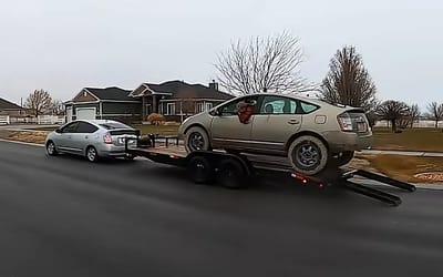 Man proves the Toyota Prius is stronger than it looks by having it tow 5,000lbs