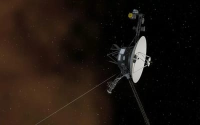Stunning visualization maps 40 years of Voyager 1 movements in the solar system